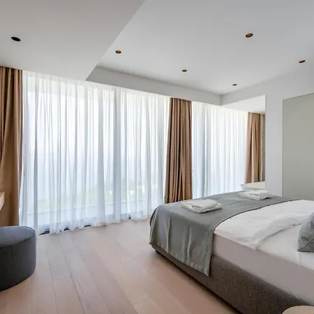 Brela-rogac 3 *