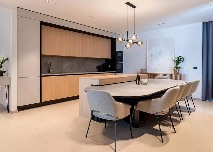 Brela-rogac 3 Vila *